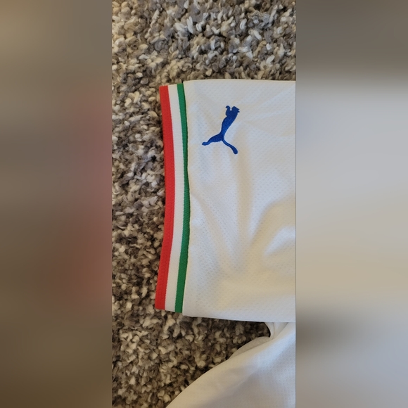 *NWT* Puma Italy Away Jersey - Picture 4 of 5